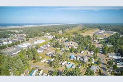848 San Antonio Court NE, Ocean Shores, WA 98569 - Photo 2