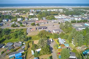 848 San Antonio Ct NE, Ocean Shores, WA 98569 - Photo 6