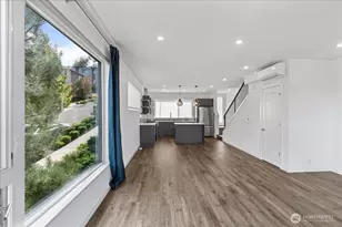 3821 S Cloverdale St, Seattle, WA 98118 - Photo 2