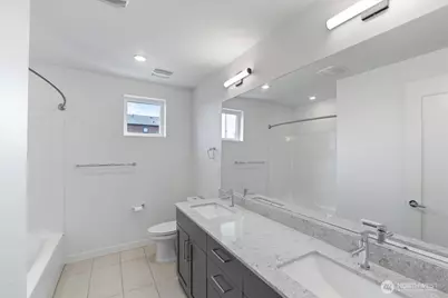 3821 S Cloverdale St, Seattle, WA 98118 - Photo 16