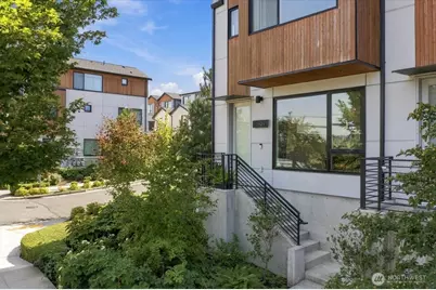 3821 S Cloverdale St, Seattle, WA 98118 - Photo 32