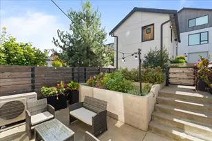 3821 S Cloverdale St, Seattle, WA 98118 - Photo 30