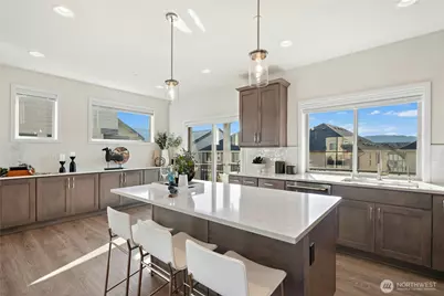1085 6th Walk NE, Issaquah, WA 98029 - Photo 12