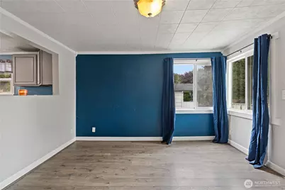2524 Barnett Street, Bremerton, WA 98310 - Photo 6