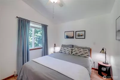 7537 Canyon View Drive, Glacier, WA 98244 - Photo 20