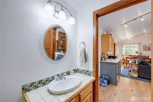 7537 Canyon View Dr, Glacier, WA 98244 - Photo 22