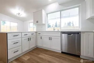 15804 86th Avenue Ct E, Puyallup, WA 98375 - Photo 6