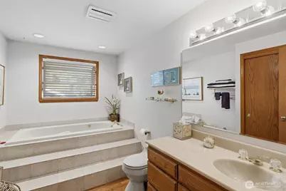 561 E Rauschert Road, Grapeview, WA 98546 - Photo 20