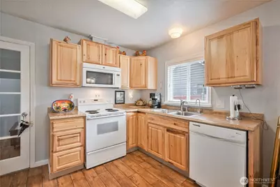 1128 9th Avenue, Longview, WA 98632 - Photo 8