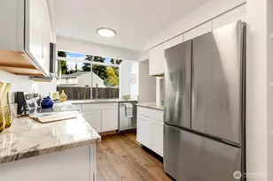 13630 134th Ct NE, Kirkland, WA 98034 - Photo 18