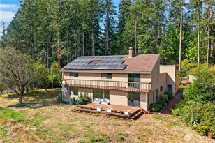1950 Stick Point Ln, Oak Harbor, WA 98277 - Photo 2