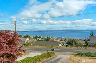 1462 SE Camano Dr, Camano Island, WA 98282 - Photo 10
