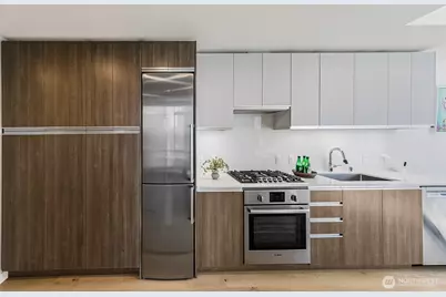 800 Columbia Street #1801, Seattle, WA 98104 - Photo 8