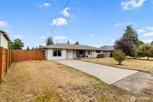 5221 86th Pl NE, Marysville, WA 98270 - Photo 2