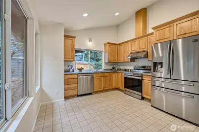 10827 159th Court NE, Redmond, WA 98052 - Photo 6