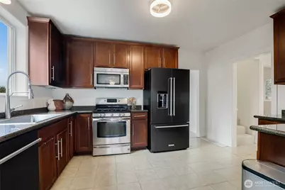 3907 S Edmunds Street, Seattle, WA 98118 - Photo 6