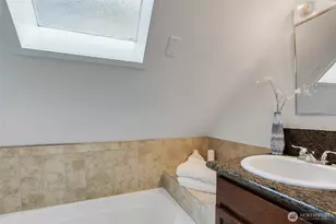 3907 S Edmunds St, Seattle, WA 98118 - Photo 16