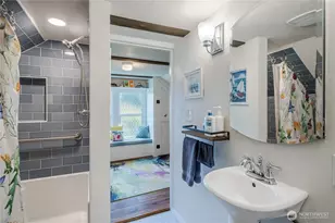 8012 Vernon Rd, Lake Stevens, WA 98258 - Photo 24