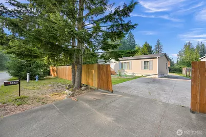 6236 Azure Way, Maple Falls, WA 98266 - Photo 2