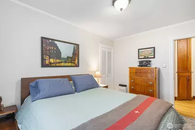 408 Bellevue Avenue E #201, Seattle, WA 98102 - Photo 22