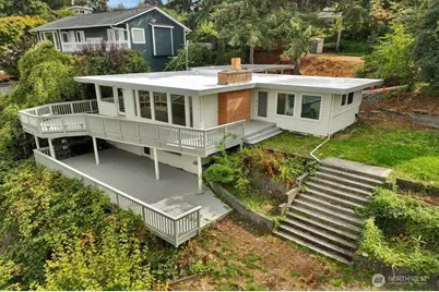 1707 Markham Avenue NE, Tacoma, WA 98422 - Photo 4
