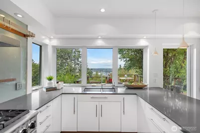 806 W Fulton Street, Seattle, WA 98119 - Photo 16