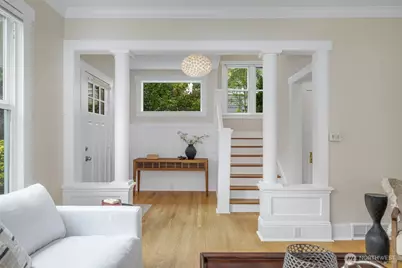 806 W Fulton Street, Seattle, WA 98119 - Photo 8