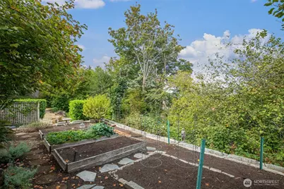 806 W Fulton Street, Seattle, WA 98119 - Photo 36