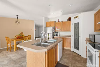 819 Gabrielson Road, Oak Harbor, WA 98277 - Photo 12