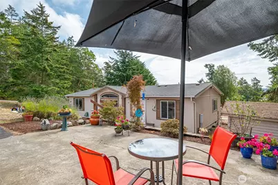 819 Gabrielson Road, Oak Harbor, WA 98277 - Photo 32
