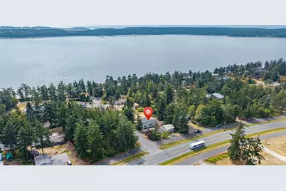 819 Gabrielson Road, Oak Harbor, WA 98277 - Photo 4
