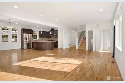 14017 SE 21st Place, Bellevue, WA 98007 - Photo 2