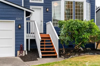 1217 85th Drive NE, Lake Stevens, WA 98258 - Photo 2