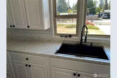 9015 Hipkins Road SW, Lakewood, WA 98498 - Photo 4