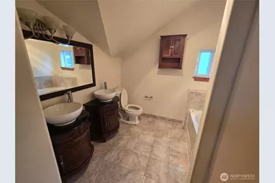 6819 Weedin Place NE, Seattle, WA 98115 - Photo 12