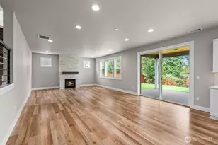 10901 71st Ave E, Puyallup, WA 98373 - Photo 8