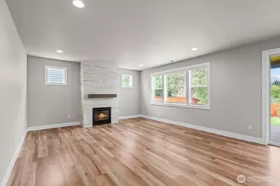 10901 71st Avenue E, Puyallup, WA 98373 - Photo 6