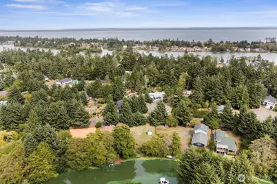 711 Albion Avenue SE, Ocean Shores, WA 98569 - Photo 16