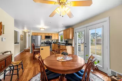 566 NW 7th Avenue, Oak Harbor, WA 98277 - Photo 18