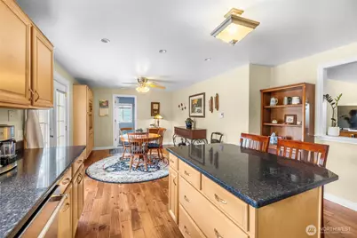 566 NW 7th Avenue, Oak Harbor, WA 98277 - Photo 16