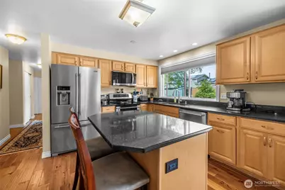 566 NW 7th Avenue, Oak Harbor, WA 98277 - Photo 14