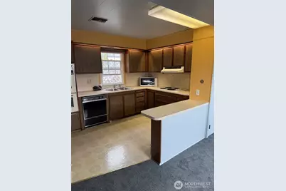 3215 S 182nd Street #171, SeaTac, WA 98188 - Photo 2