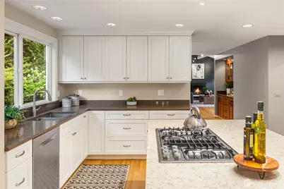 7803 89th Place SE, Mercer Island, WA 98040 - Photo 10