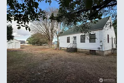 40 NW B Street, College Place, WA 99324 - Photo 1