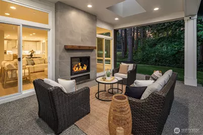 2025 211th Avenue NE, Sammamish, WA 98074 - Photo 18
