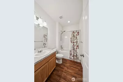 13404 Edmunds Parkway E, Bonney Lake, WA 98391 - Photo 10
