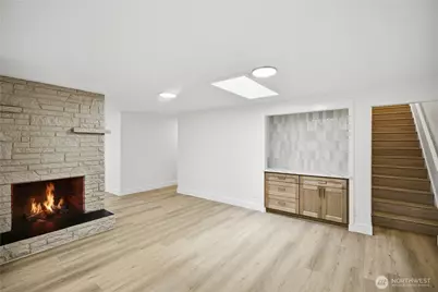 4702 Waller Road E, Tacoma, WA 98443 - Photo 10