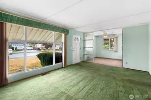 7037 E B St, Tacoma, WA 98404 - Photo 2