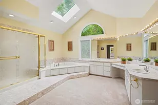 16657 SE 49th St, Bellevue, WA 98006 - Photo 20