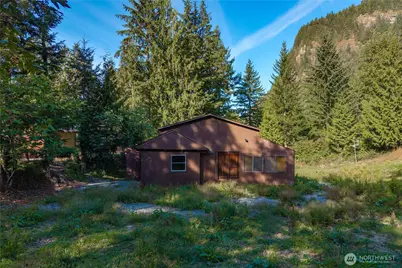 37635 West Lake Walker Drive SE, Enumclaw, WA 98022 - Photo 16